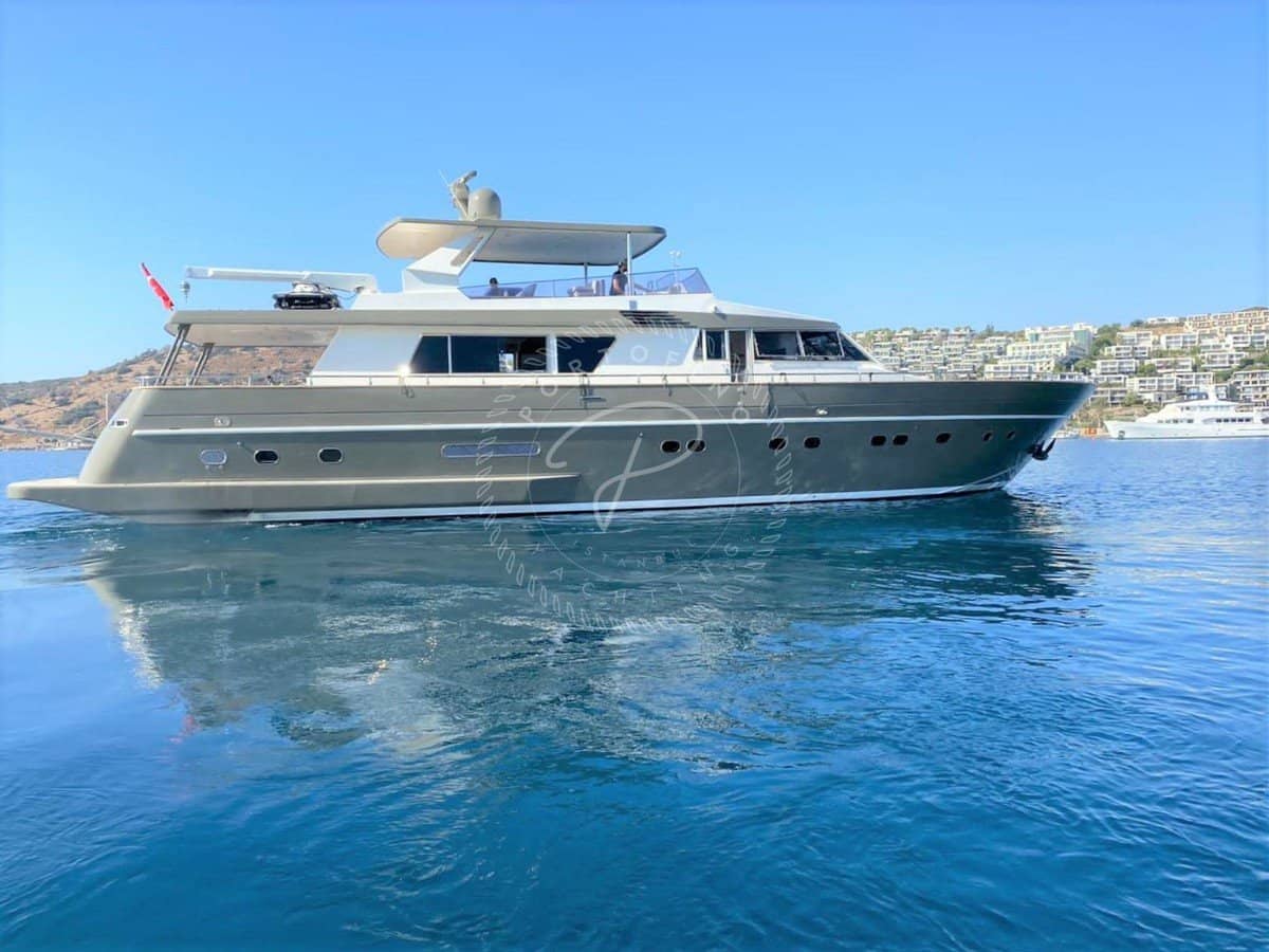 2000/2019 SANLORENZO SL 82 yaşam alanı 1