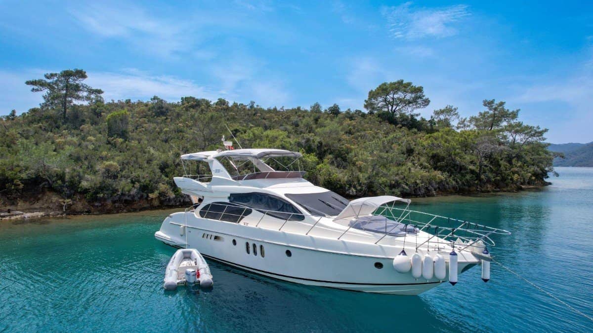 2004/2022 AZIMUT FLY 55 17.5 M yaşam alanı 1