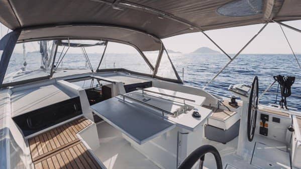 2021 BENETEAU OCEANIS 46.1 yaşam alanı 3