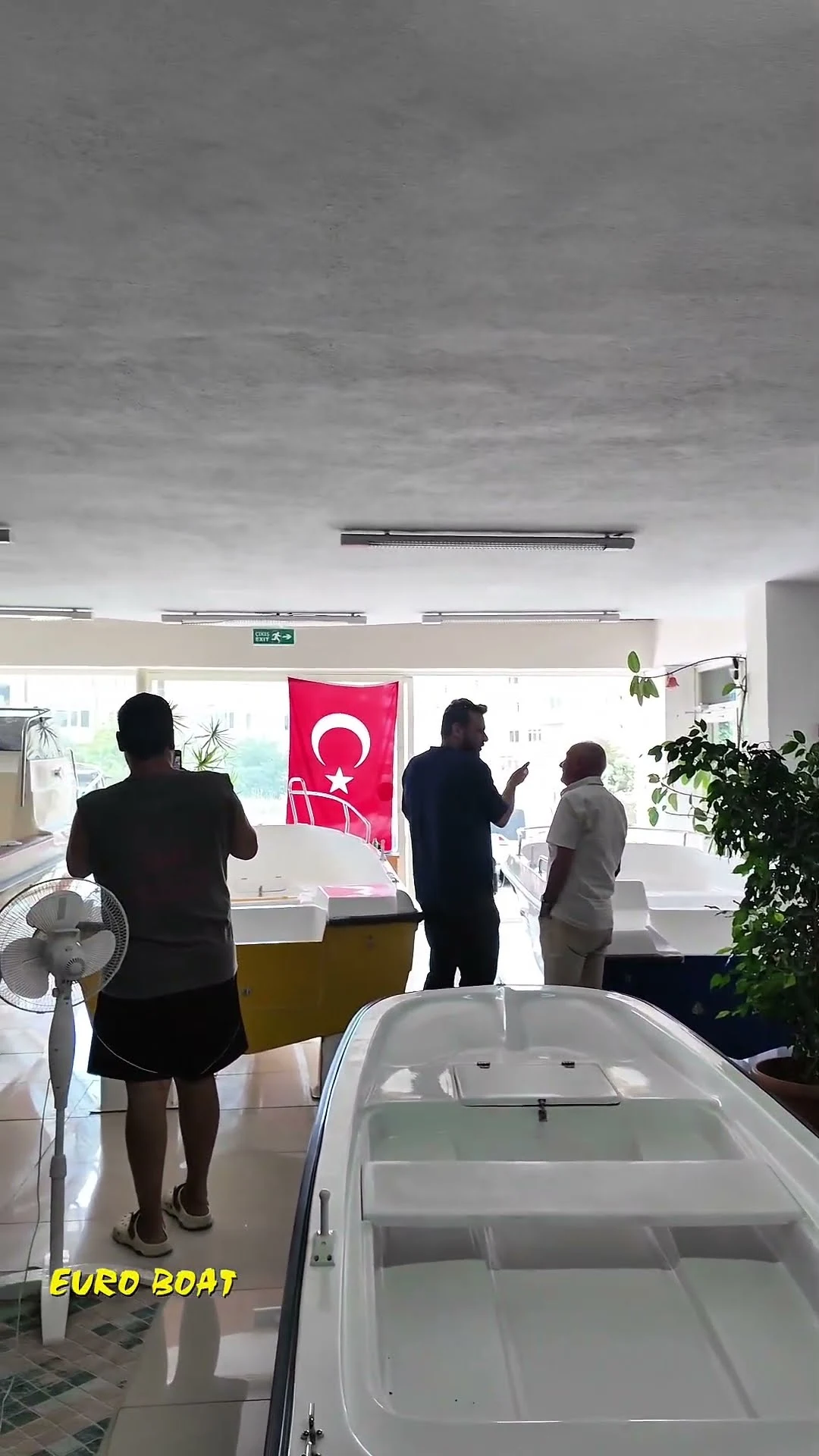 Euro Boat modellerini showroomda keşfedin